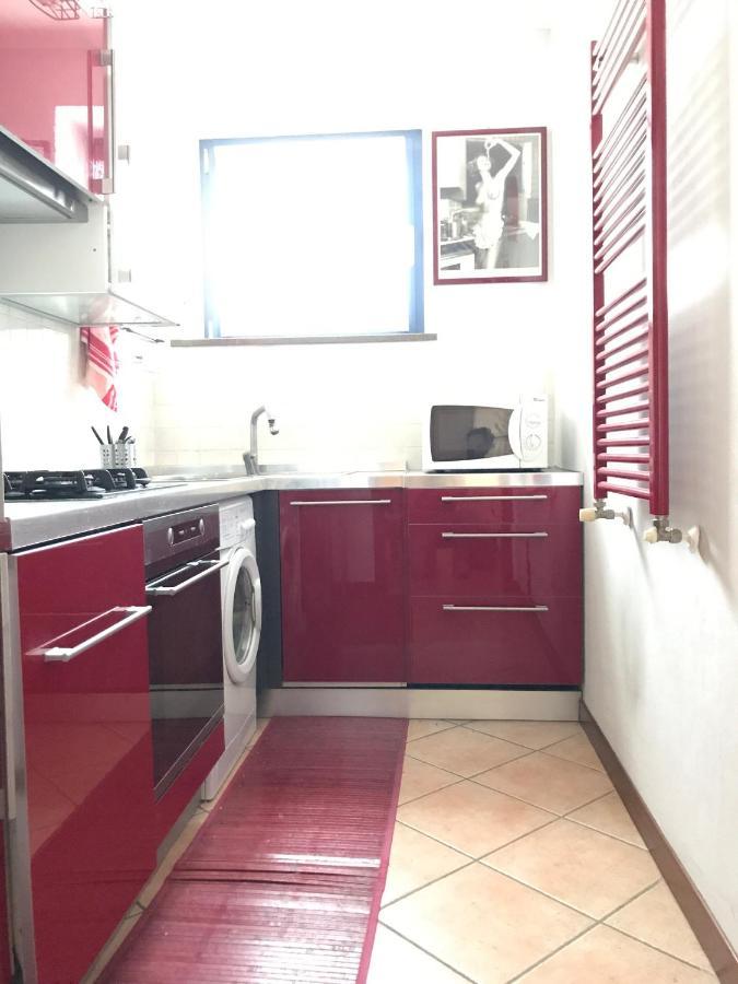 Fiera Milanocity View With Terrace Next To Shopping Mall Apartment Luaran gambar